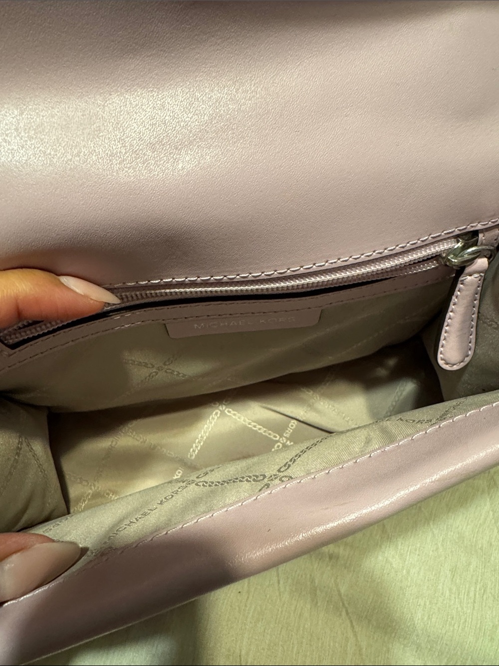 Michael Kors White and Purple Satchel, crossbody band. - Picture 5 of 6